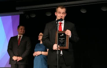Drzwi zewnętrzne AT 410 z nagrodą "Dobry Design 2014"