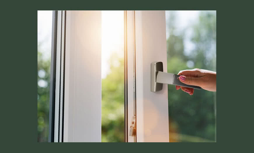 Promocja - klamki okienne KWADRO w standardzie!