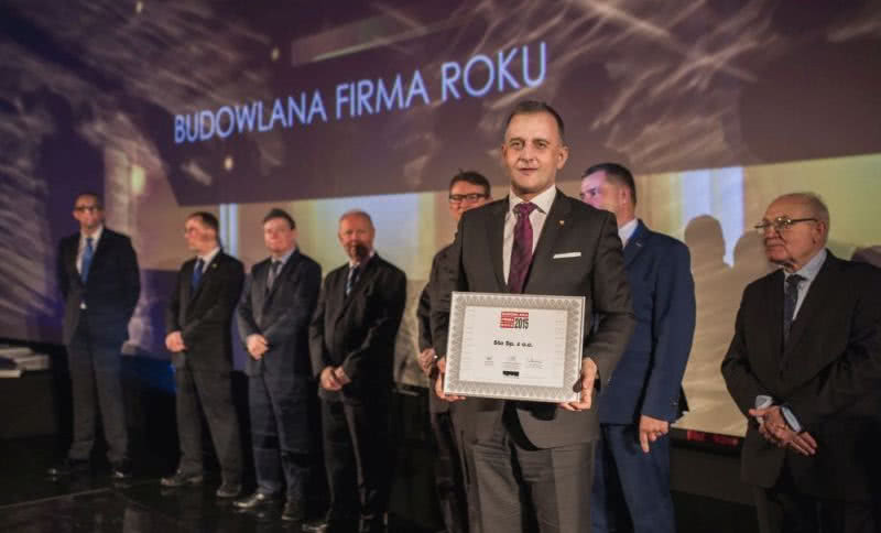 Sto Budowlaną Firmą Roku według Buildera