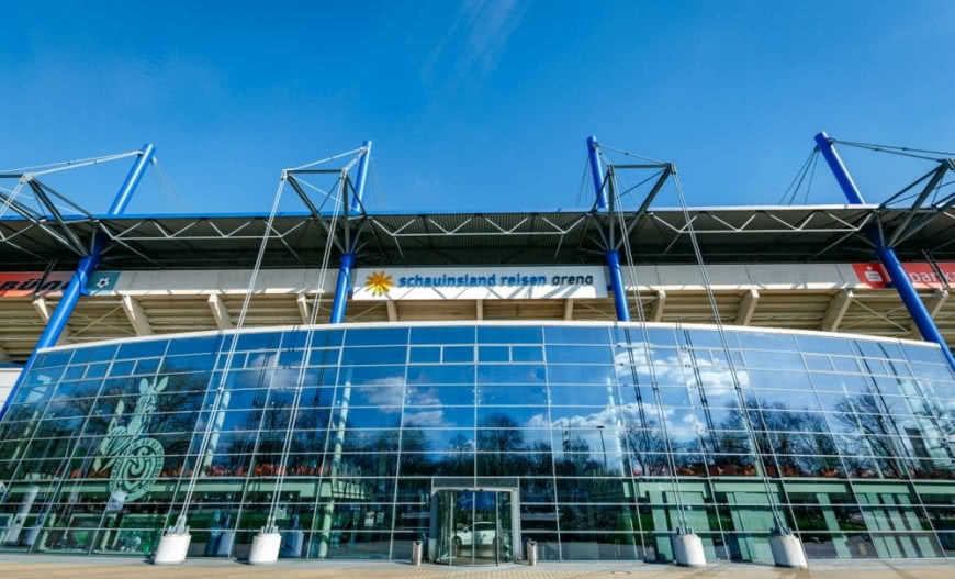 Szkło samoczyszczące Pilkington Activ™ potwierdza klasę w badaniu  Instytutu Fraunhofer